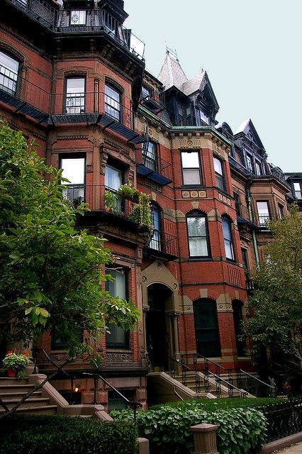 Boston, MA. I want one of those! Boston Brownstone, Massachusetts Houses, Boston Aesthetic, Brownstone Homes, Boston House, San Myshuno, Boston Design, Back Bay, Row House