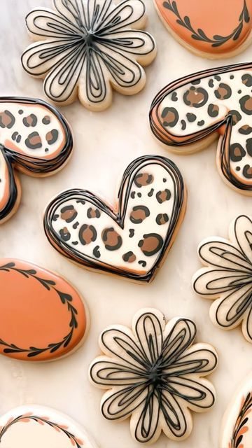 Macey Hill on Instagram: "F O L L O W @ohbabybakery to stay connected!!! Leopard Print🐆🧡🖤 Here's a little sneak peek of the fall cookie set this week! ✨ F O L L O W along to see more videos from this set! . . . #cookiedecorating #cookietutorial #dfwcookies #dallas #fallcookies #leopardprintcookie #leopardprint #cookievideo #wetonwetcookies #decoratedsugarcookies #ohbabybakery" Leopard Print Cookies Decorated, Cowboy Cookies, Crazy Cookies, Cookie Decorating Party, Iced Sugar Cookies, Cookie Tutorials, Sugar Cookie Designs, Cookie Time, Fall Cookies