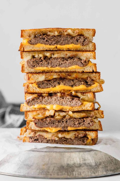 Patty Melt Recipe, Ground Venison, Melt Recipe, Deer Meat Recipes, Deer Meat, Patty Melt, Chicken Dip, Melty Cheese, Caramelized Onion