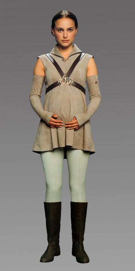 Images from Dressing a Galaxy: The Costumes of Star Wars Padme Amidala Costume, Padme Costume, Sith Cosplay, Amidala Star Wars, Pregnancy Costumes, Pregnant Tips, Pregnant Halloween Costumes, Queen Amidala, Star Wars Padme