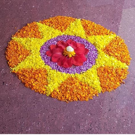 Onam Pookalam Design, Onam Pookalam, Pookalam Design, Simple Flower Rangoli, Diwali Photography, Rangoli Designs Simple Diwali, Rangoli Simple, Latest Rangoli, Easy Rangoli Designs Diwali