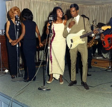 Ike & Tina Turner recording their live album The Ike & Tina Turner Show at Lovall’s Ballroom in Dallas, 1964. Ike And Tina Turner Costumes Halloween, Chitlin Circuit, Tina Turner Costume, Ike Turner, Concert Video, David Mccallum, Ike And Tina Turner, Women In Music, Tina Turner