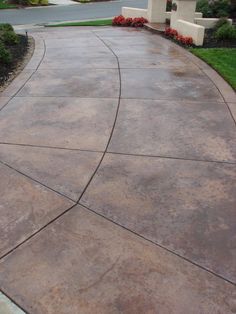 Porch Stain, Diy Concrete Driveway, Stained Concrete Driveway, Colored Concrete Patio, Driveway Art, Landscaping 101, Decorative Concrete Driveways, Patterned Concrete, Stamped Concrete Patterns