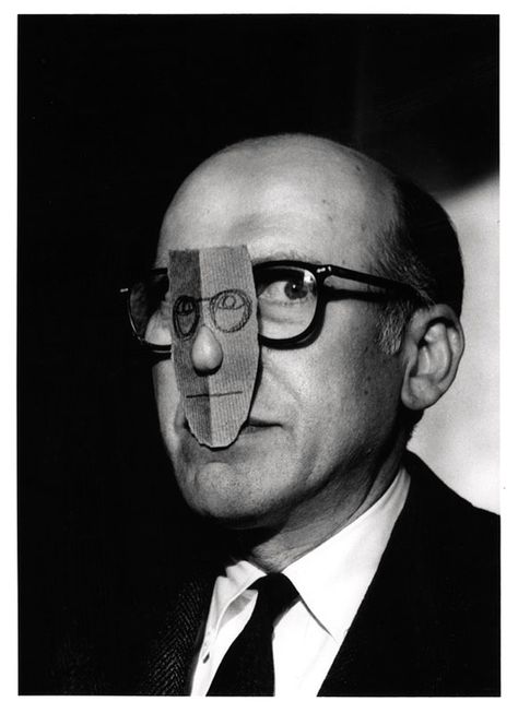 Saul Steinberg | International Center of Photography Inge Morath, Brigitte Lacombe, Artist Portraits, Saul Steinberg, Alexander Calder, Beauty Art, Photography Print, Art Museum, Vintage Photos