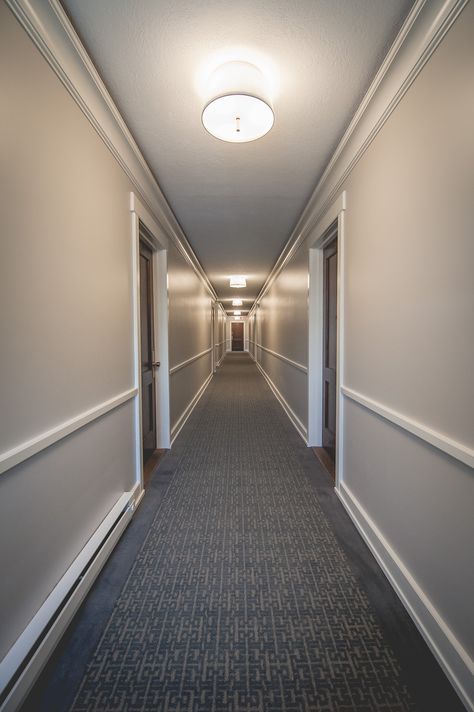 Building Hallway, Condo Hallway, Condo Corridor Interior Design, Condo Corridor Design, Hotel Hallway Aesthetic, Apartment Building Hallway Design, Apartment Hallway, Lobby Hotel, Interior Door Styles Farmhouse