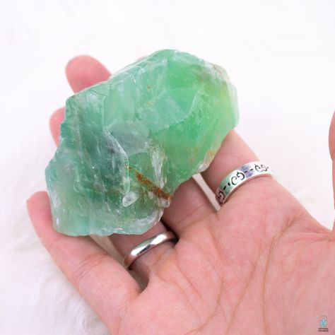 Green Calcite Meaning, Green Calcite Crystal, Green Citrine, Green Calcite, Deep Breaths, Crystal Properties, Heart Stone, Embrace It, Clear Your Mind