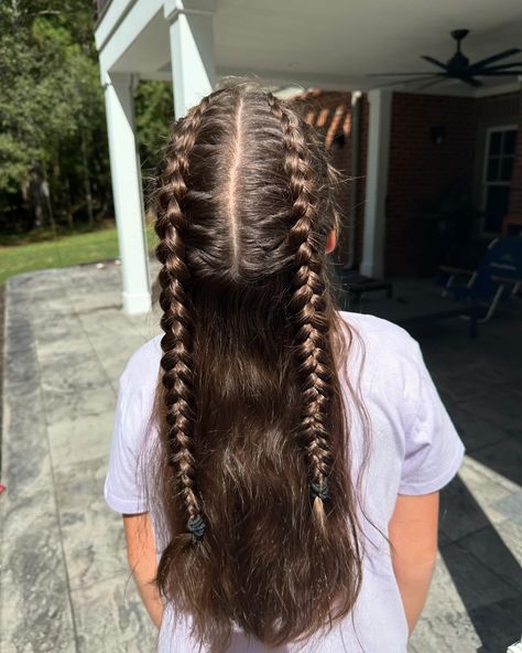 I love a simple half-down french braid to get your hair out of your face on these warm days!☀️🖼️ French Braid, I Love A, Love A, Braids, I Love, Hair, Quick Saves, Plaits