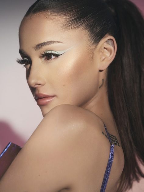 Rem Beauty, Ariana Grande News, R E M Beauty, Sam & Cat, Ariana Grande Fans, Ariana Grande Photoshoot, Beauty Photoshoot, Ariana Grande Pictures, Ariana G