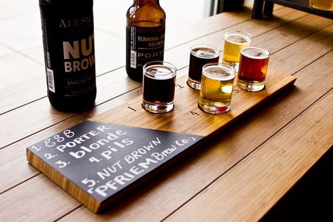 Bamboo Chalkboard Beer Tasting Tray Board Beer Flight Holder, Beer Flight Tray, Tasting Tray, Burger Business, Flight Boards, Wine Serving Trays, Beer Taster, Custom Framing Ideas, Flight Board