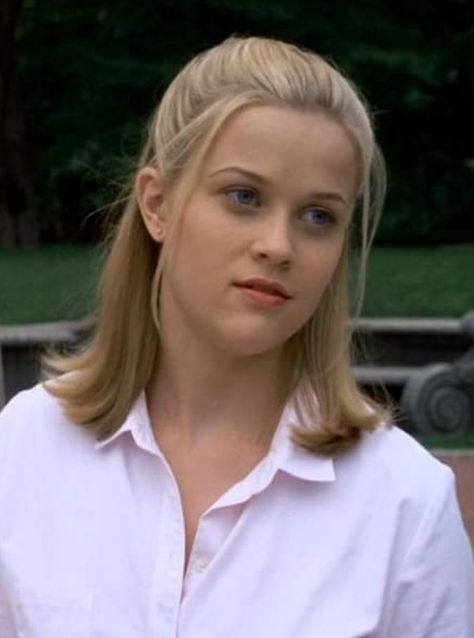 Reese Witherspoon Boyfriend Comic, Reece Witherspoon, Reese Whiterspoon, 90s Looks, 2000s Movies, Celebrity Moms, Boy Scout, 90s Aesthetic, Reese Witherspoon