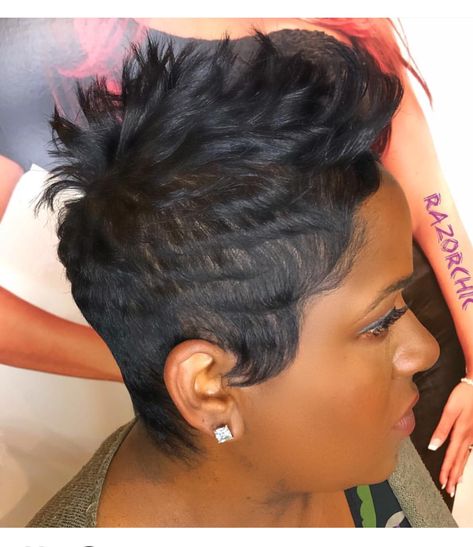 Boss Hairstyles, Dark Skinned Black Women, Chocolate Locs, Short Relaxed Hairstyles, Black Hair Short Cuts, Layer Cut, Short Sassy Haircuts, Chic Short Hair, Short Hair Images