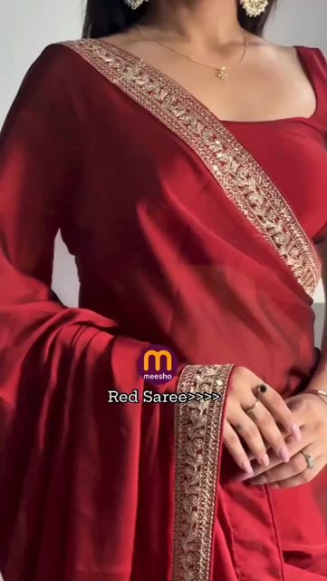 Latest Fashion Blouse Designs, Net Saree Blouse Designs, Net Saree Blouse, Maroon Saree, Saree Blouse Styles, Fashion Traditional, Satin Saree, Net Saree, Red Saree