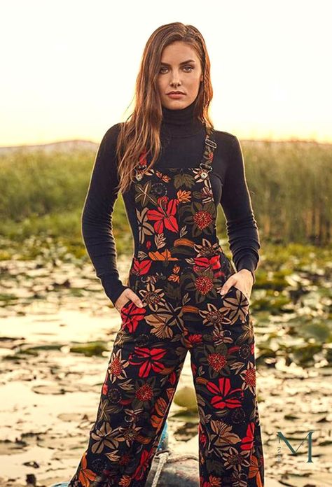 Style Salopette, Look 80s, Womens Overalls, Style Année 90, Wide Leg Jumpsuits, Pants Boho, Floral Trousers, Boho Jumpsuit, 70s Aesthetic