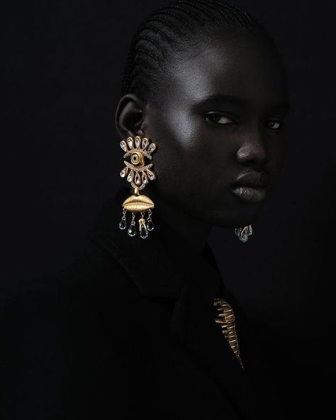 Surrealist bijoux by @schiaparelli #design #art #schiaparelli #danielroseberry #schiaparellihautecouture | Instagram Schiaparelli Jewelry, Creative Jewelry Photography, Jewelry Photography Styling, Elsa Schiaparelli, Classy Christmas, African Earrings, Artisan Earrings, Handcrafted Accessories, African Jewelry