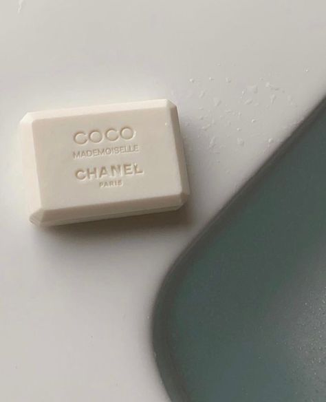 Soap Aesthetic, Magical Gifts, Coco Chanel Mademoiselle, Magical Gift, Valley Girls, Foto Ideas Instagram, Chanel Paris, Nail Art Inspiration, Winter Aesthetic