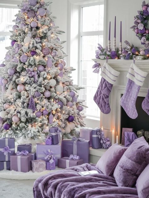 Christmas Tree Ideas Purple, Purple Christmas Tree Ideas, Pink And Purple Christmas Tree, Purple Christmas Aesthetic, Plum Christmas Tree, Glam Christmas Decor Ideas, Girlie Christmas, Christmas Tree Purple, Christmas Tree Color Schemes