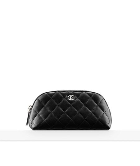 Quilting - Small leather goods - CHANEL Chanel Makeup Bag, Mode Chanel, Chanel Makeup, Chanel Official, Chanel Official Website, Chanel Fashion, Cosmetic Pouch, Fashion Shows, Small Leather Goods