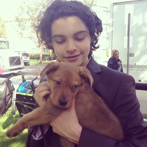 A puppy makes EVERYTHING better! | #Parenthood Max Burkholder, Parenthood Tv Show, Sarah Ramos, Stay Forever, Angel Face, A Puppy, Tv Drama, Forever Young, Pretty And Cute