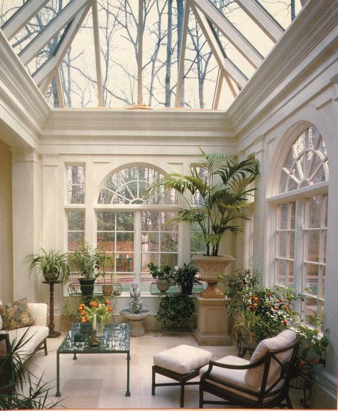 Orangery Interior, Conservatory House, French Chateau Home, French Modern Home, Conservatory Home, Garden Decor Crafts, Tiny Studio Apartments, Creative Garden Decor, Garden Art Diy Easy