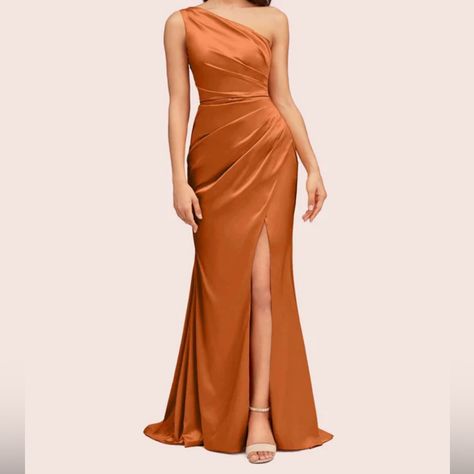 Color Burt Orange , Brand New Never Used, Couldn’t Return It. Was Going To Used It As A Bridesmaid In A Wedding Burnt Orange Satin Bridesmaid Dresses, Orange Satin Bridesmaid Dresses, Champagne Gown, Flowy Gown, Heavy Dresses, Style Moodboard, White Embroidered Dress, Wedding Dress Sequin, Green Lehenga