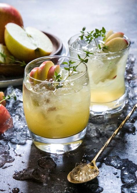 apple cider spiked cocktails #cider #apples #spikedcocktails #libations #fall Apple Cider Bourbon, Thanksgiving Cocktail Recipes, Honeycrisp Apple, Honey Crisp, Fall Cocktail, Thanksgiving Cocktails, Crisp Apple, Honeycrisp Apples, Holiday Cocktail