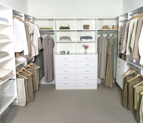 Master Closet Layout, Design Seed, Small Walk In Closet, Master Closet Organization, Dressing Design, Organized Closet, Hidden Truth, Walking Closet, Armoire Dressing