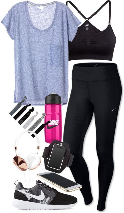 I put on my workout outfit and put my hair into a messy bun Nike Running Outfits For Women, Workout Attire For Women, Loose Workout Clothes, Loose Gym Clothes Women, Loose Gym Outfit, Gym Apparel Women, Cute Workout Outfits For Women, Sports Bras Outfits, Cute Running Outfits