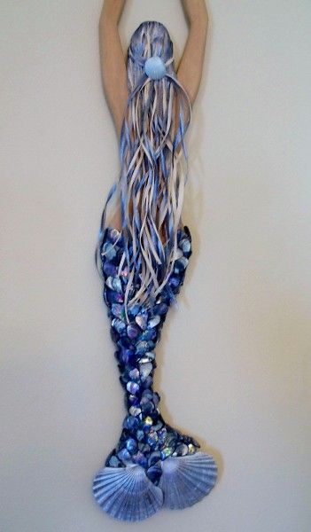 Carved Mermaid, Mermaid Sculpture, Art Coquillage, Mermaid Crafts, Mermaid Wall Art, Shell Crafts Diy, Sea Crafts, Mermaid Decor, Shell Decor