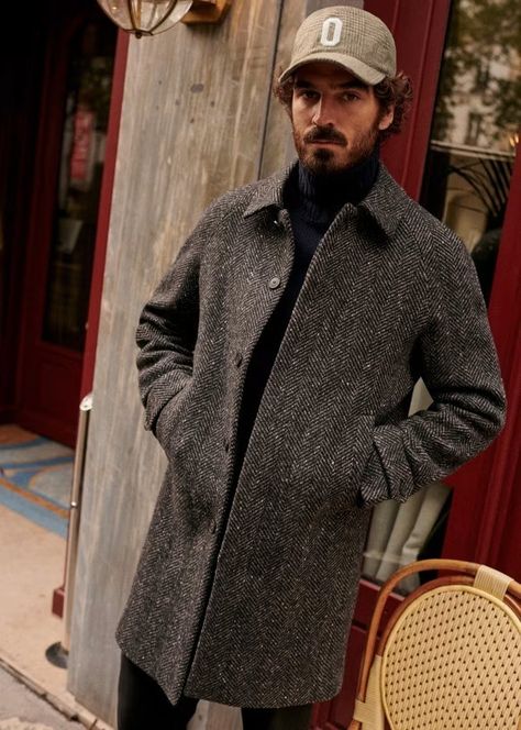 Peacoat Outfit Men, Peacoat Outfit, Mens Winter Fashion Outfits, Trench Coat Outfit, Work Uniforms, Tweed Coat, Cool Outfits For Men, Outfit Inspiration Fall, Men Style Tips