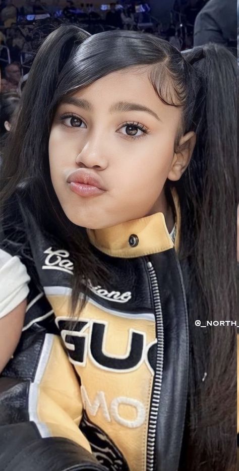 North West Hairstyles, North West Kim Kardashian, North West Kardashian, Future Hairstyles, Black Kids Braids Hairstyles, Kardashian Hair, Two Ponytails, Brown Hair Looks, Bella Hadid Outfits