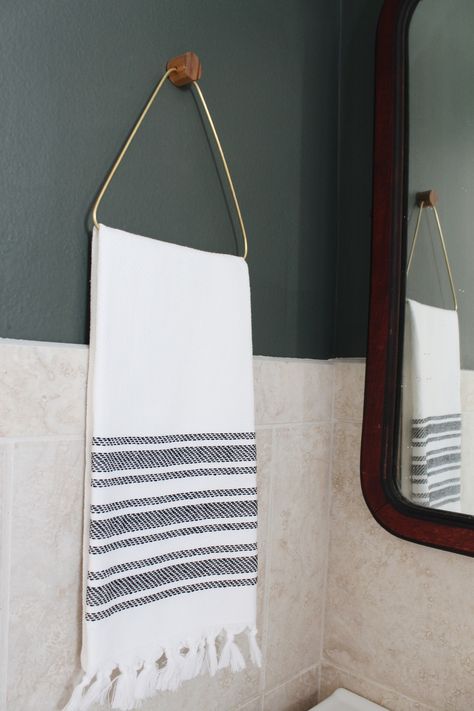 Creative Hand Towel Holder, Diy Hand Towel Holder, Bathroom Hand Towel Holder Ideas, Towel Holder Ideas, Diy Towel Holder, Hand Towel Holder Ideas, Towel Holder Diy, Hand Towel Hook, Bathroom Hand Towel Holder