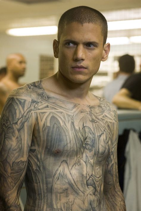 Prison Break's Michael Scofield Is Back and His Tattoos Might Be Too! Michael Scofield Tattoo, Prison Break Quotes, Beaking Bad, Michael Schofield, Lincoln Burrows, Wentworth Miller Prison Break, Small Wave Tattoo, Sarah Wayne Callies, John Wayne Gacy