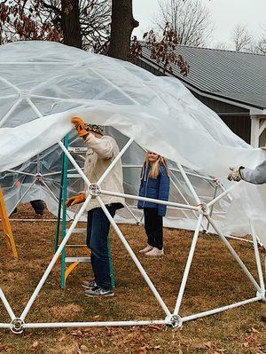 How to Build a Fabulous DIY PVC Igloo for Holiday Parties or Photoshoots — Katherine Mendieta Photography & Films Backyard Igloo Diy, Pvc Igloo Diy, Climbing Dome Igloo, Diy Dome Tent, Diy Geodesic Dome, Outdoor Igloo Ideas, Climbing Dome Ideas, Diy Igloo Craft, Garden Igloo Decorating Ideas