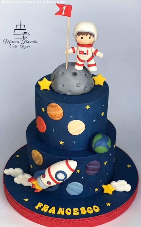 Space Theme Birthday Cake, Gateau Baby Shower Garcon, Space Cakes, Tort Hello Kitty, Solar System Cake, Ship Cake, Planet Birthday, Rocket Cake, Planet Party