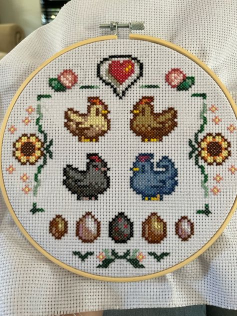 Stardew Valley Chicken Cross Stitch, Cross Stitch Patterns Stardew Valley, Stardew Valley Cross Stitch Pattern Free, Stardew Valley Embroidery, Stardew Valley Cross Stitch Pattern, Stardew Valley Cross Stitch, Cute Cross Stitch Patterns, Chicken Cross Stitch, Cross Stitch Collection