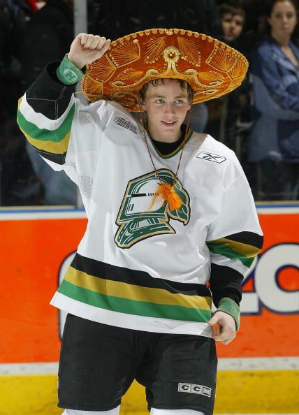 patrick kane in a sombrero.. just look at that baby face. junior hockey days. Patrick Kane Rangers, Wallpaper Iphone Patrick, Patrick Kane Wallpaper, Patrick Kane Mullet, Chicago Blackhawks Wallpapers, Patrick Kane And Jonathan Toews, Cute Patrick, Chicago Blackhawks Wallpaper, Kane Wallpaper