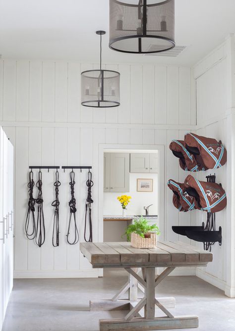 Modern Tack Room, Tack Room Lounge, Luxury Tack Room Equestrian, Black And White Tack Room, Aesthetic Tack Room, Horse Barn Organization, Organized Tack Room, Feed Room, Tack Room Organization