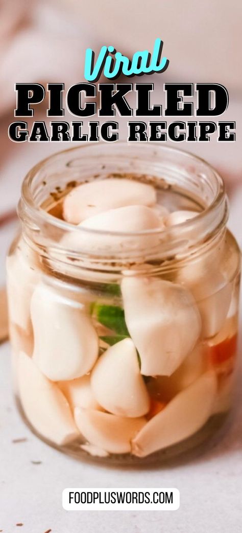 Pickle Garlic, Mediterranean Appetizers, Canned Foods, Garlic Recipe, Pickled Garlic, Refrigerator Pickles, Raw Garlic, Pickled Veggies, Pickled Vegetables