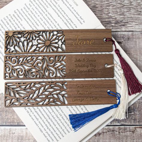 Wood Laser Ideas, Laser Cut Designs, Laser Cut Wood Crafts, Projets Cricut, Laser Engraved Ideas, Custom Bookmarks, Laser Art, Personalized Fathers Day Gifts, Bookmark Gifts