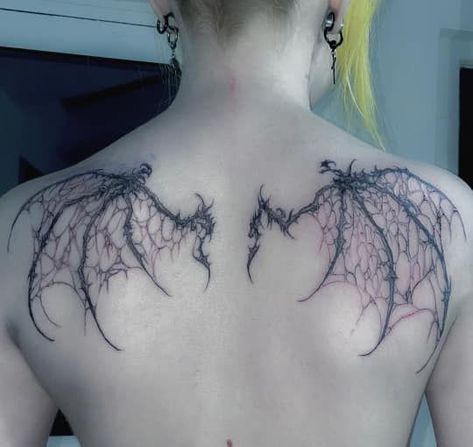 Vampire Tattoo Designs, Angel Wings Tattoo On Back, Fairy Wing Tattoos, Wing Tattoos On Back, Alas Tattoo, Vampire Tattoo, Hand And Finger Tattoos, Sigil Tattoo, Blackout Tattoo