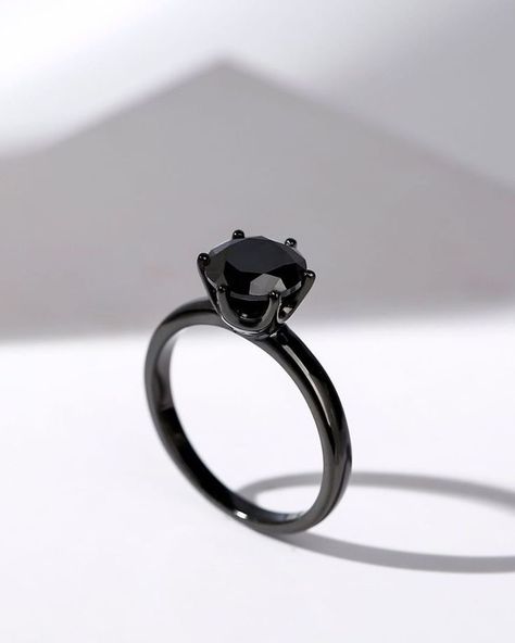 Simple Engagement Rings Black, Black Ring With Diamond, Black Diamond Silver Ring, Rings Engagement Black Diamond, Black Rings For Women Simple, Black Diamond Engagement Ring Simple, Simple Black Engagement Rings, Black Wedding Ring For Women, Black Engagement Ring Vintage