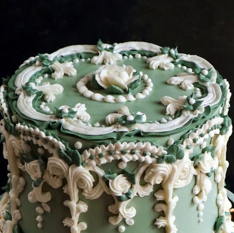 Plaster Cake, Rococo Cake, Marie Antoinette Cake, Marie Antoinette Cakes, Rococo Cake Aesthetic, Let Them Eat Cake Party Marie Antoinette, Blue Victorian Cake, Royal Cakes, Piping Techniques