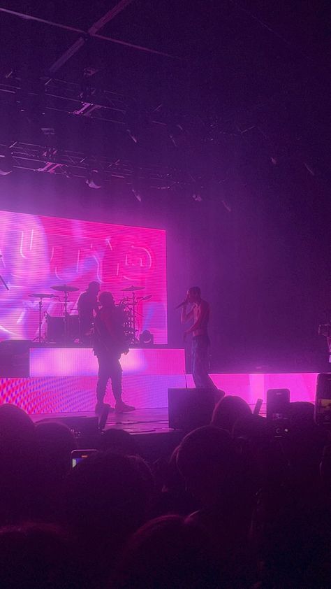 Chase Atlantic Pink Aesthetic, Pink Chase Atlantic, Atlantic Aesthetic, Mitchel Cave, Chase Atlantic, New Pictures, Dark Pink, Cute Wallpapers, Wallpapers