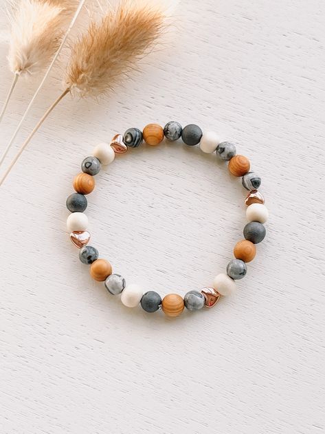 Bracelets OLD SOUL Bracelet en pierres précieuses perlées - Etsy Canada Oil Bracelet, 26 Jan, Essential Oil Bracelet, Men's Bracelets, Bracelets Diy, Natural Stone Jewelry, Beaded Bracelets Diy, Old Soul, Diy Earrings