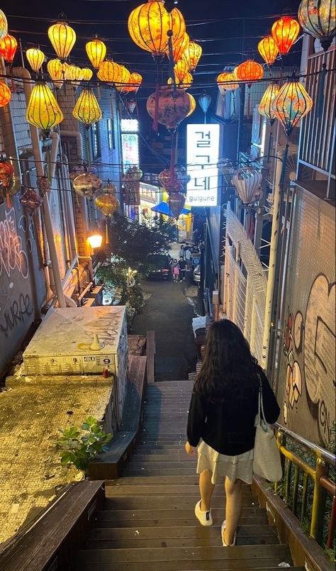 Itaewon at Night | Seoul, South Korea | Night Life in Seoul | Sightseeing | Landscape | Girls Trip Seoul Korea Korea Namsan Tower, South Korea Night, Korea Tourist Spots, Life In Seoul, Korea Night, Japan Tourist Spots, Starfield Library, Korea Cafe, Namsan Tower