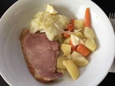 Boiled Dinner Recipe, Easy Irish Recipes, Picnic Ham, Ham Dinner Recipes, Ham And Cabbage, Boiled Ham, Boiled Dinner, Smoked Pork Shoulder, Whole Ham