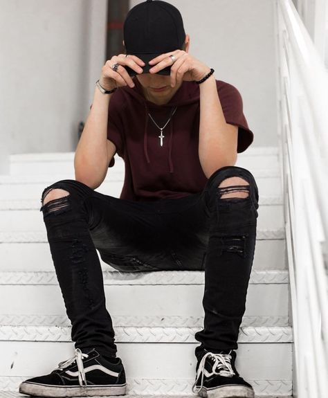 Colby Brock via @outcastcity Colby Brock Imagines, Coby Brock, Colby And Sam, The Trap House, Sam Golbach, Sam Colby, Trap House, Aesthetic Grunge Outfit, Colby Brock