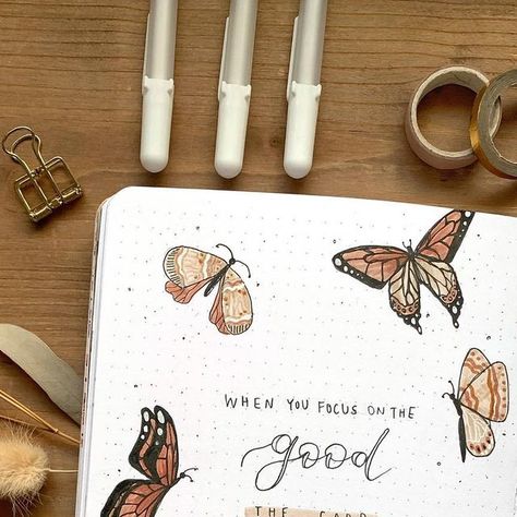 anna • bullet journal 🤍✨ on Instagram: "when you focus on the good, the good gets better ☀️ ahh i loved drawing all these different butterflies for this quote page :) i used several illustrations on pinterest as references but once you drew a bunch of butterflies it's really easy hehe! are you interested in a tutorial on those? 🫶🏼 i also really liked this quote!! it's not always easy but focusing on the little good things in your life can really help sometimes. :) i hope you all have a wonderful and sunny day ☀️ 🤍 Discount codes: ✨ ANNAJOURNALS10 at @archerandolive / @notebook_therapy / @your.bujo / @thewashitapeshop for 10% off* ✨ ANNAJOURNALS15 at @paperwrldshop for 15% off* ✨ ANNAJOURNALS15 at @moehrenkunstshop for 15% off *affiliate Werbung wegen Markennennung/Ad 🏷️ #bulletjourna Butterfly Bullet Journal, Bunch Of Butterflies, Different Butterflies, Notebook Therapy, Quote Page, Loved Drawing, Focus On The Good, Discount Codes, Sunny Day