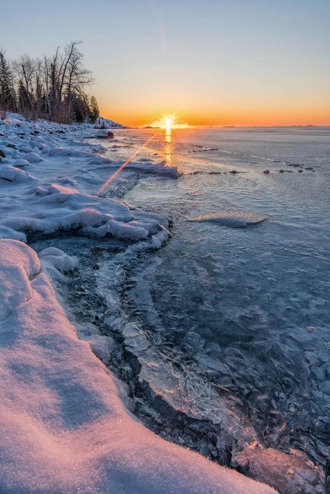 Colourful Images, Minnesota Winter, Cute Coffee Shop, Minnesota Travel, Winter Destinations, Romantic Escapes, Frozen Lake, Winter Getaway, Creative Idea