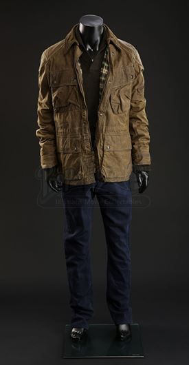 SEASON 3 EPISODE 2: "PRIMAVERA"Will Graham’s (Hugh Dancy) Jacket, Sweater, and Pants - ralph lauren jacket Will Graham Cosplay, Will Graham Clothes, Hannibal Lecter Suits, Hannibal Lecter Straight Jacket, Hannibal Leather Jacket, Detective Outfit, Ralph Lauren Jacket, Masculine Fashion, Nbc Hannibal